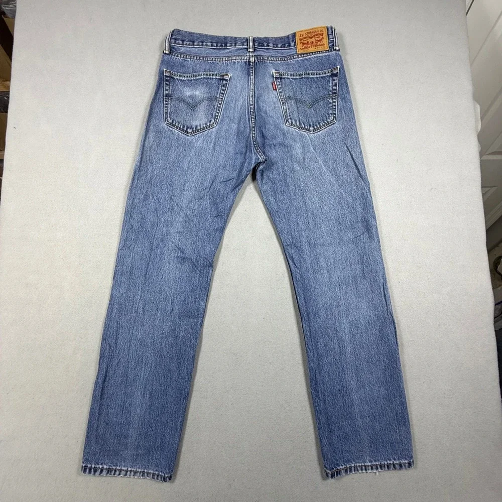 Levis Straight Leg Jeans Mens 35x32 Medium Wash Blue Denim Casual Pants